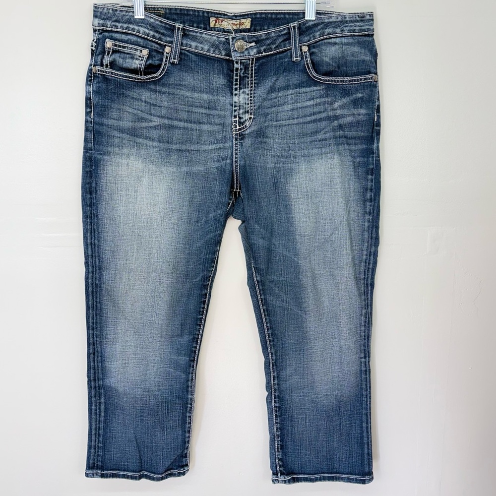 BKE Dark Blue Capriz B8